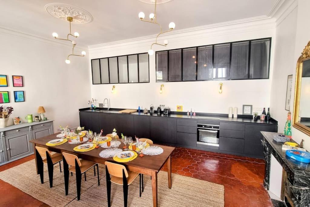 Le Palais 10, Superbe Appartement D'Exception Authentique Centre Historique Σετ Εξωτερικό φωτογραφία